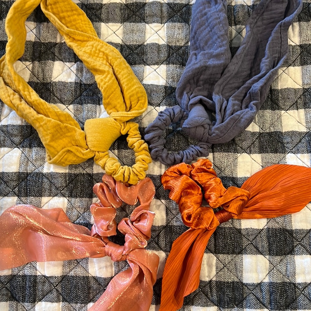 NWOT scrunchies with bows - 4 pack